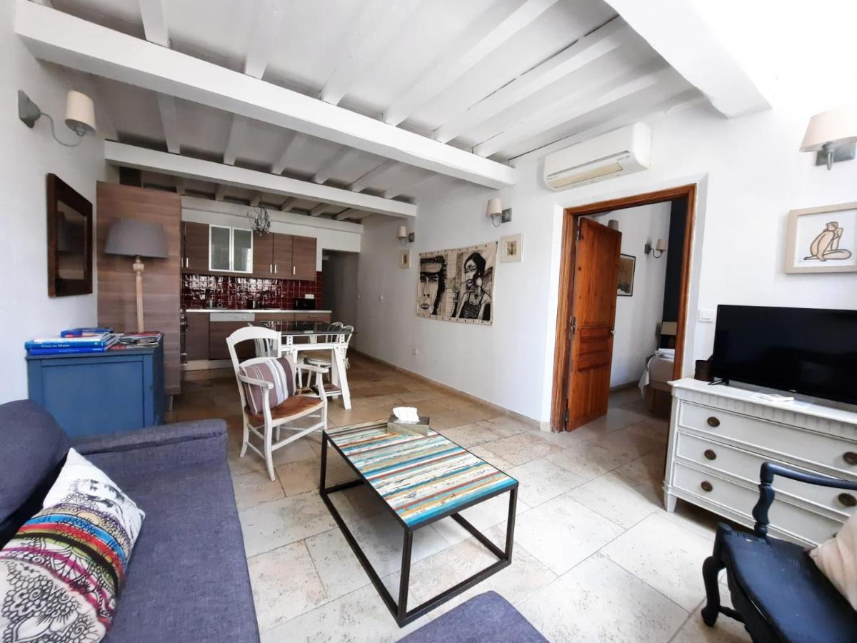 Apartamento Un Coin De Luberon LʼIsle-sur-la-Sorgue Exterior foto