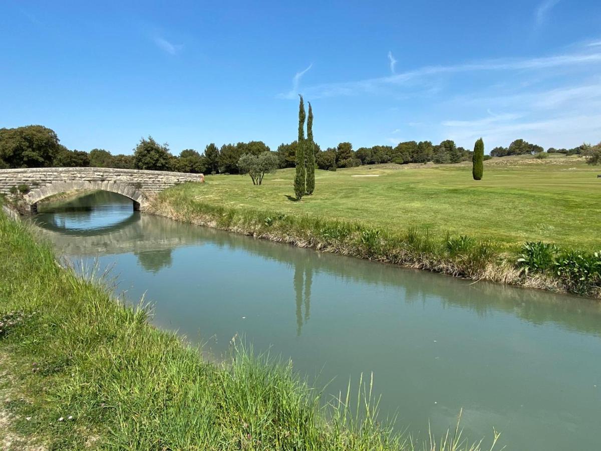 Un Coin De Luberon Apartamento LʼIsle-sur-la-Sorgue Exterior foto